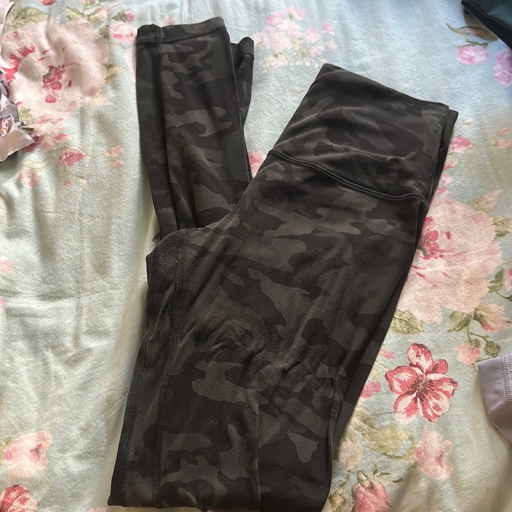 Army green lululemon align legging